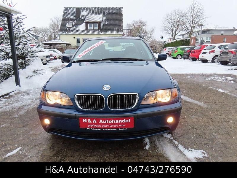 Gebraucht BMW 320 170 PS (125 kW) 2002 Blau Limousine