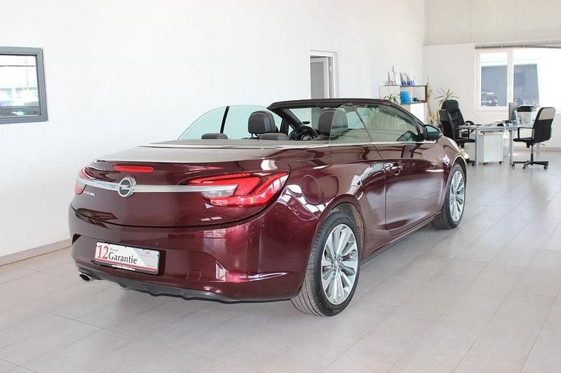 Gebraucht Opel Cascada Innovation 140 PS (102 kW) 2013 Rot Cabrio