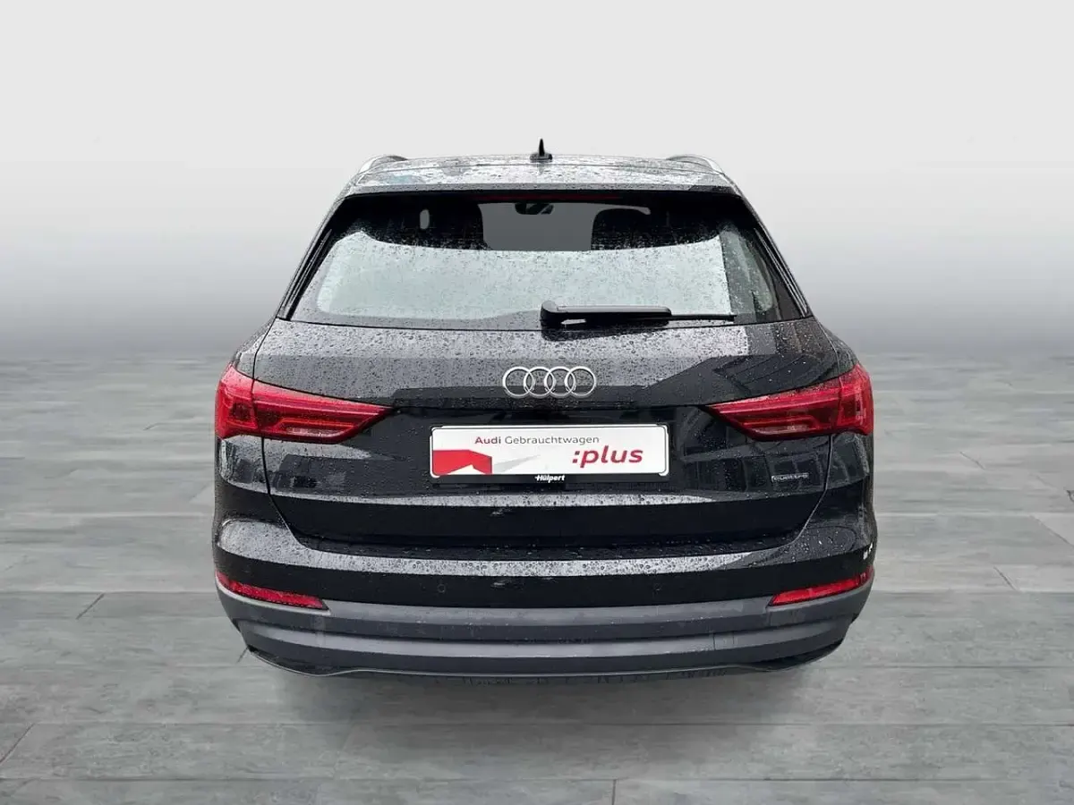Gebraucht Audi Q3 Ambiente 193 PS (141 kW) 2025 Schwarz SUV