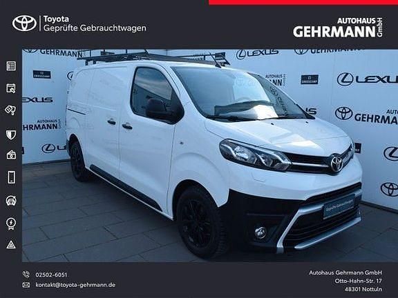 Schaumweiß Gebraucht 2022 Toyota Proace Plus Van | 25.990 € (Guter Preis) - Bild 1/4