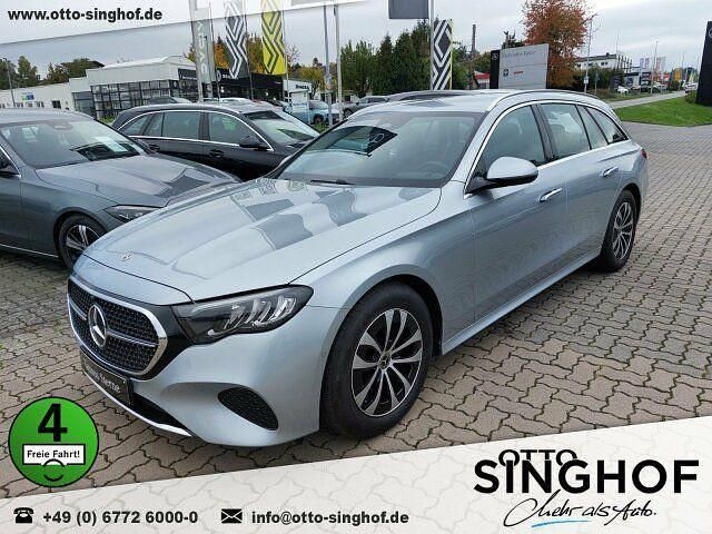 Silber Gebraucht 2024 Mercedes E220 Avantgarde Kombi | 45.590 € (Superpreis) - Bild 1/4