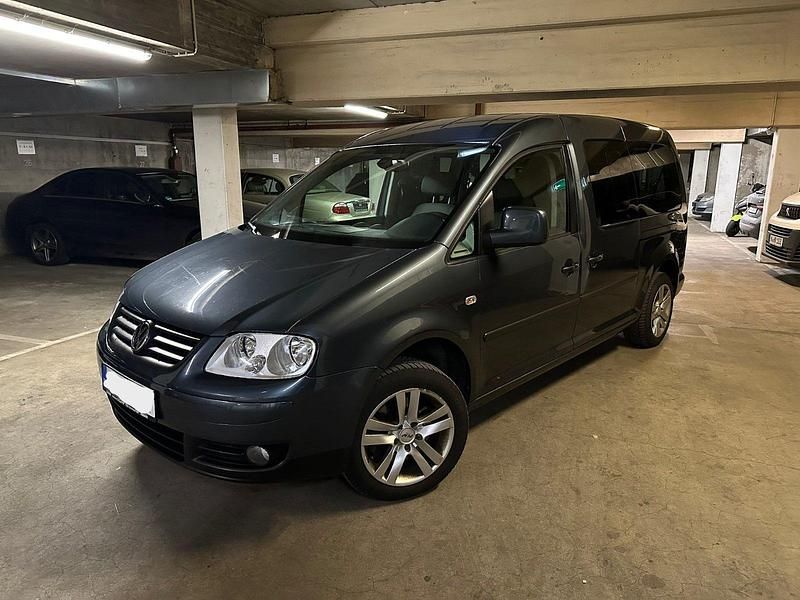 Grau Gebraucht 2009 VW Caddy Maxi Van / Kleinbus | 4.980 € (Guter Preis) - Bild 1/4