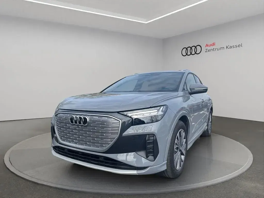 Second-hand Audi Q4 e-tron Sport 150 kW (204 CP) 2022 Gri SUV