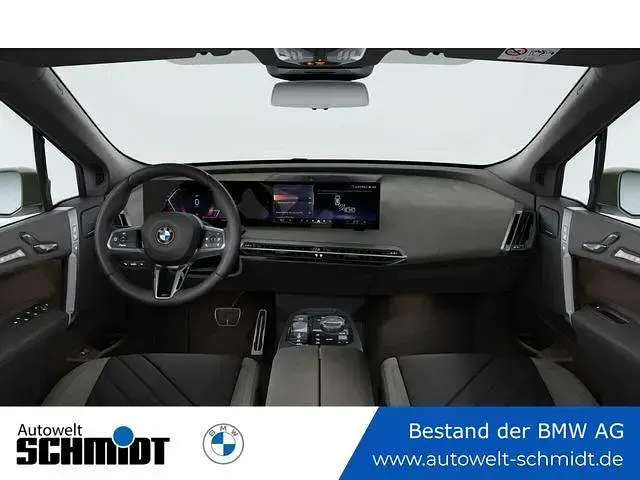Gebraucht BMW iX Shadowline 400 kW (544 PS) 2025 (grau)  dune grey SUV