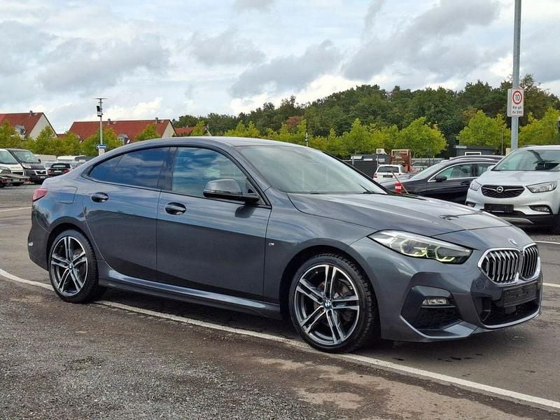 Grau Gebraucht 2021 BMW 216 M Sport Coupé | 18.999 € (Fairer Preis) - Bild 1/4