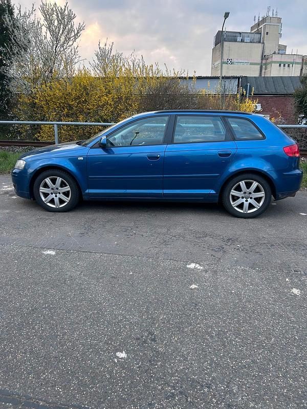 Gebraucht Audi A3 102 PS (75 kW) 2006 Blau Kleinwagen