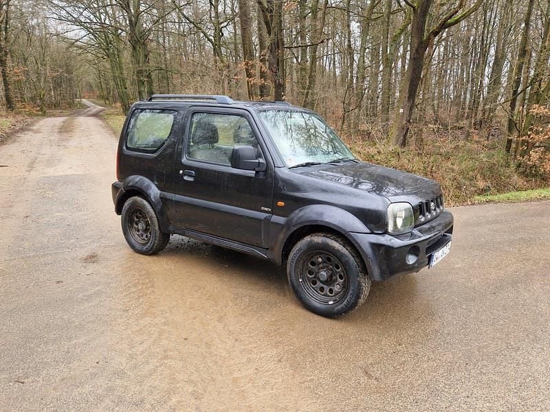 Gebraucht Suzuki Jimny 81 PS (59 kW) 1999 Schwarz SUV