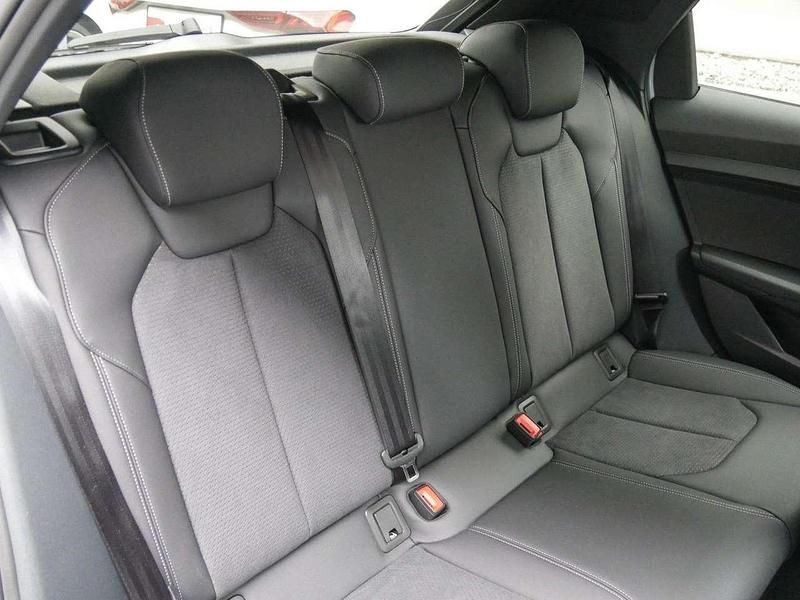 Gebraucht Audi A1 S-Line 150 PS (110 kW) 2025 Pfeilgrau perleffekt SUV