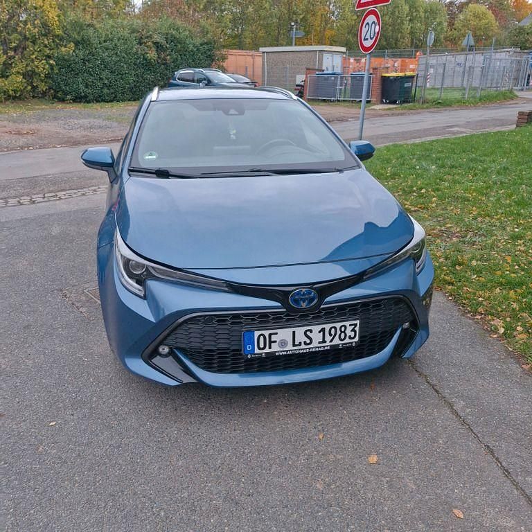 Blau Gebraucht 2019 Toyota Corolla Lounge Kombi | 22.900 € (Fairer Preis) - Bild 1/4