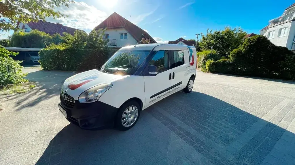 Gebraucht Opel Combo 90 PS (66 kW) 2012 Weiß Van / Kleinbus