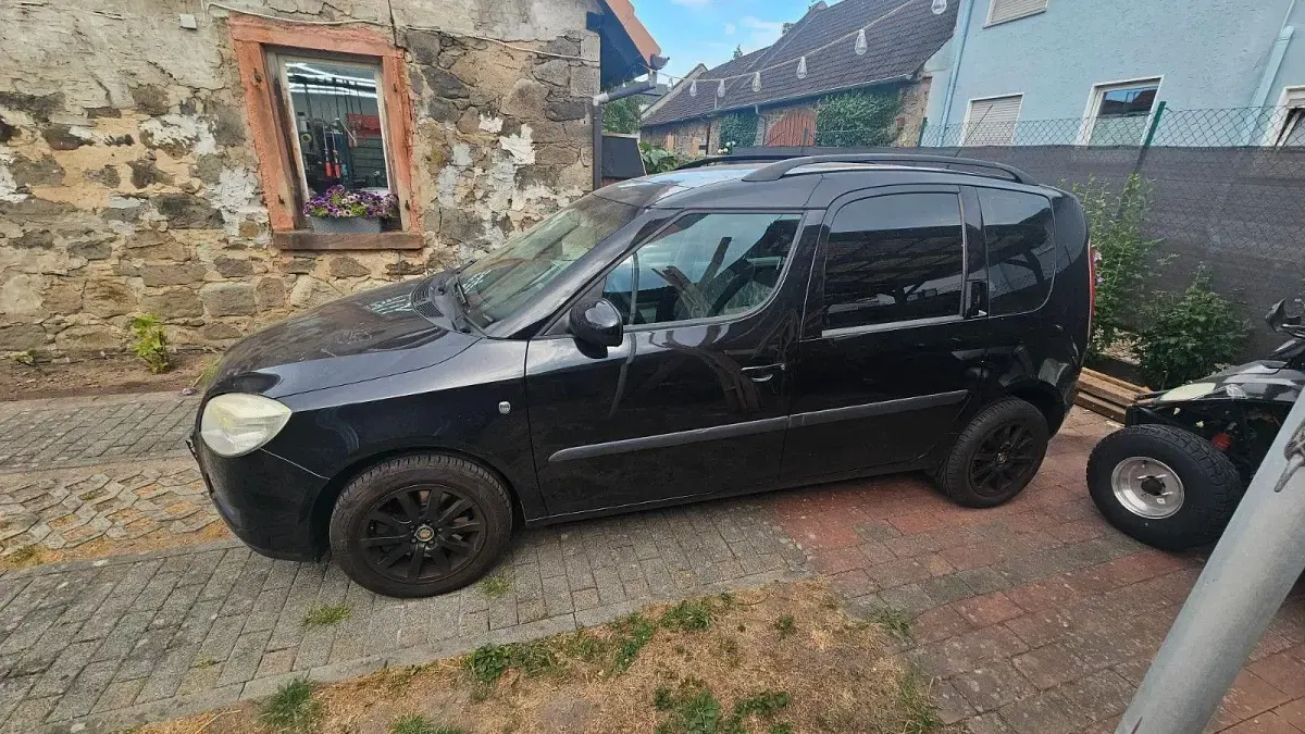 Gebraucht Skoda Roomster 105 PS (77 kW) 2008 Schwarz Van / Kleinbus
