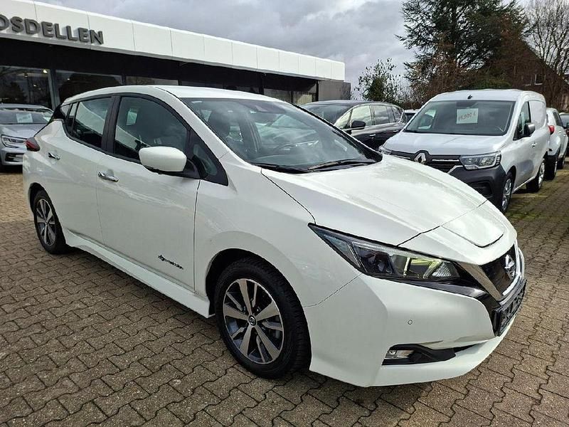 Gebraucht Nissan Leaf Acenta 110 kW (150 PS) 2019 White (s) Kleinwagen