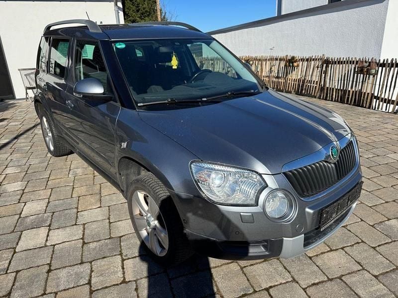 Gebraucht Skoda Yeti Experience 160 PS (117 kW) 2011 Grau SUV