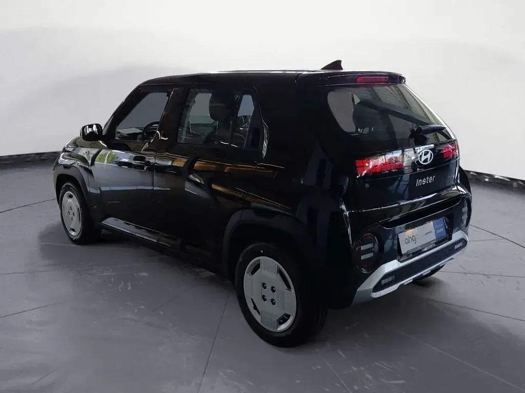 Neu Hyundai Inster Select 85 kW (116 PS) 2026 Schwarz Kleinwagen