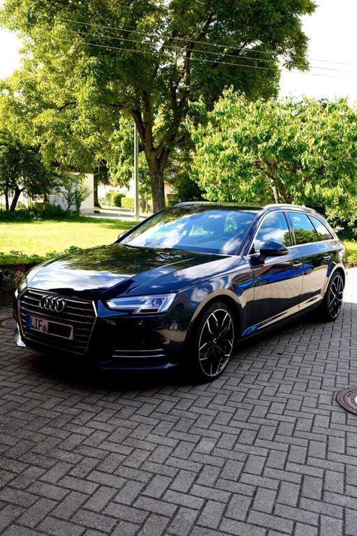 Grau Gebraucht 2016 Audi A4 Design Kombi | 17.000 € (Guter Preis) - Bild 1/4