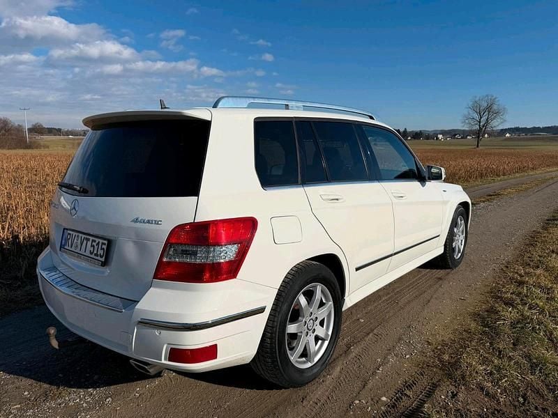 Gebraucht Mercedes GLK250 204 PS (150 kW) 2011 Weiß SUV