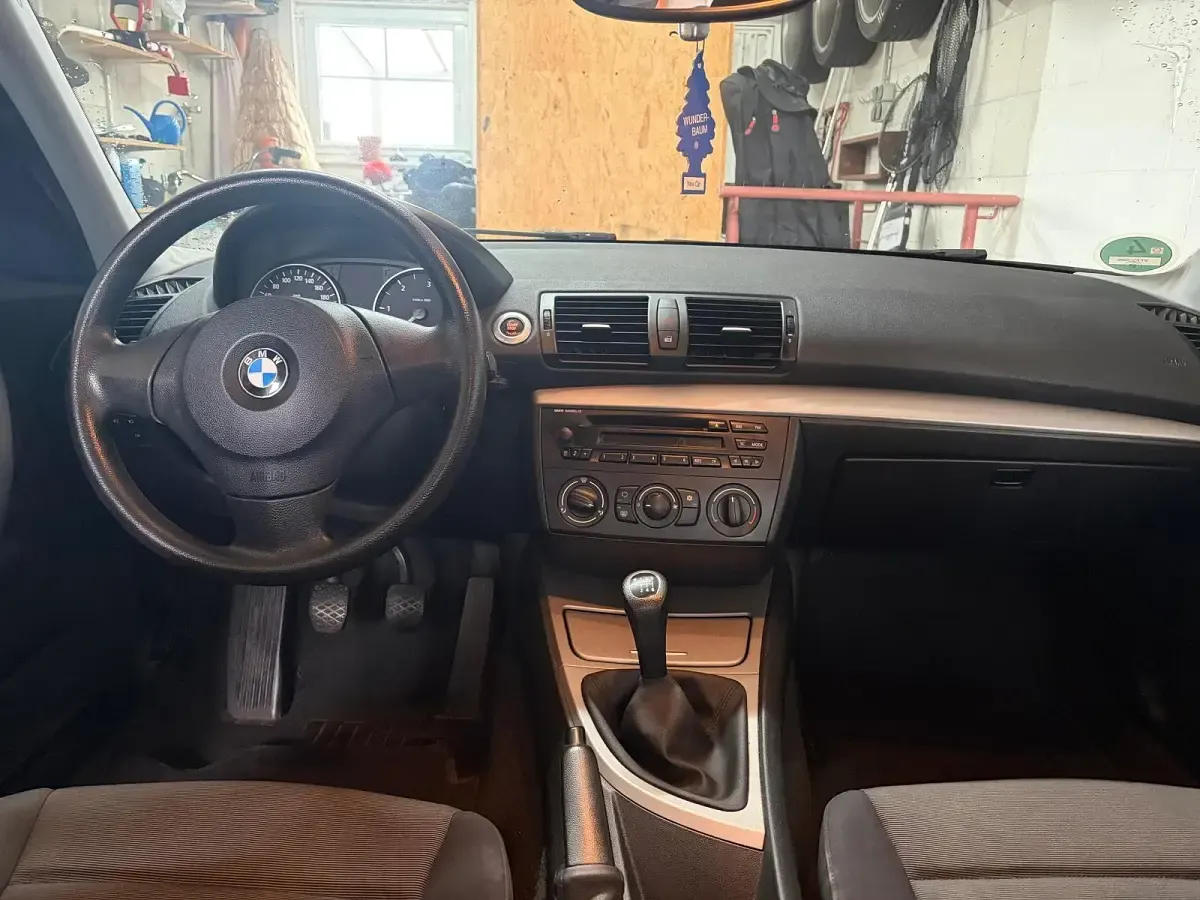 Używany BMW 118 143 KM (105 kW) 2006 Szary Hatchback
