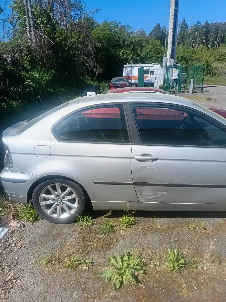 Gebraucht BMW 318 116 PS (85 kW) 2003 Silber Coupé