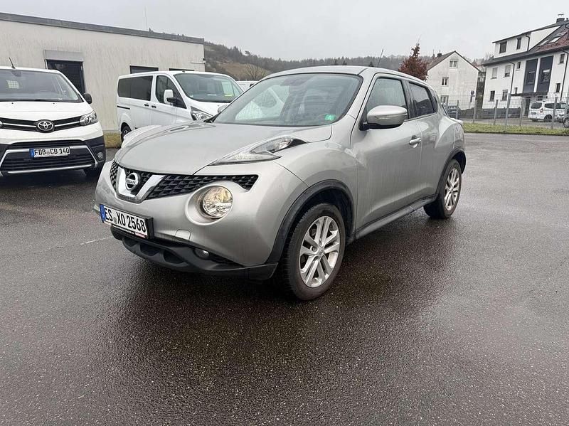 Gebraucht Nissan Juke Acenta 116 PS (85 kW) 2015 Silber SUV