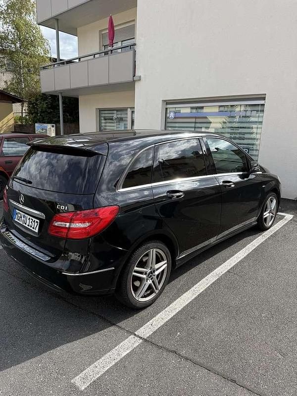 Gebraucht Mercedes B180 109 PS (80 kW) 2012 Van / Kleinbus