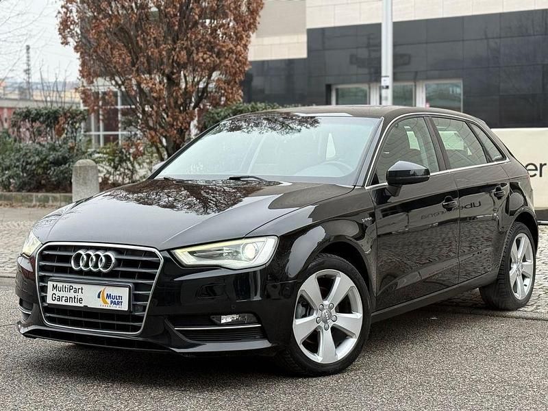 Schwarz Gebraucht 2015 Audi A3 Ambition Limousine | 9.390 € (Guter Preis) - Bild 1/4