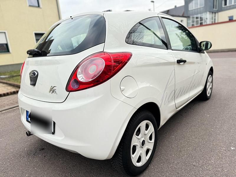 Gebraucht Ford Ka 69 PS (50 kW) 2012 Weiß Kleinwagen