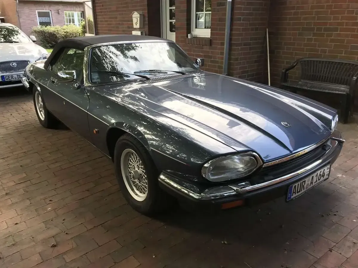 Second-hand Jaguar XJS 281 CP (206 kW) 1992 Albastru Cabrio