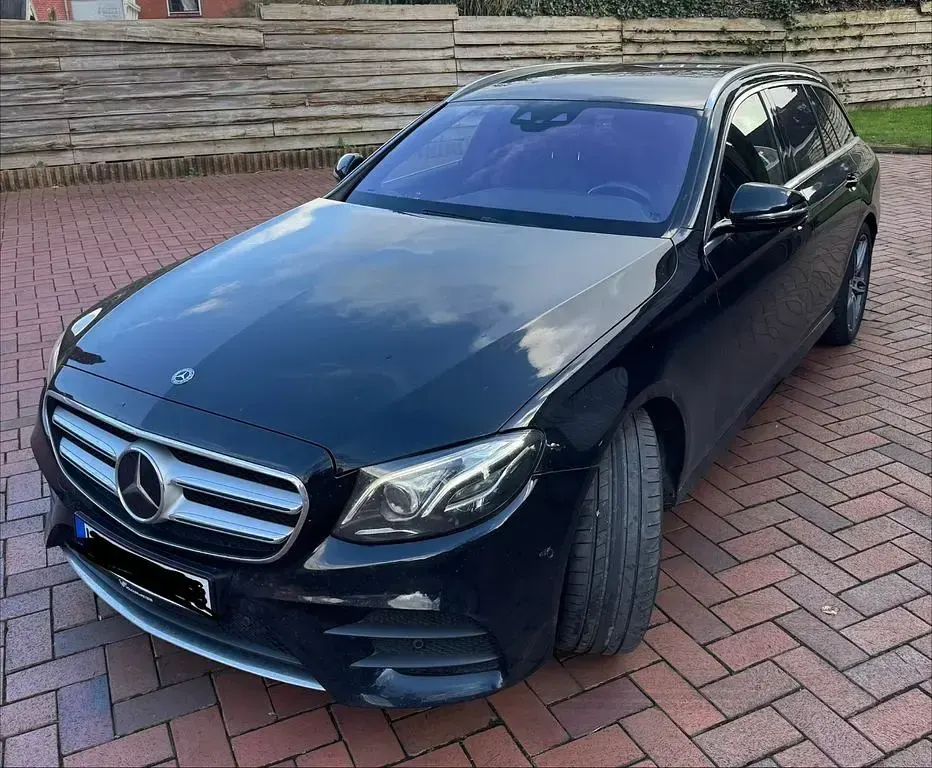 Gebraucht Mercedes E400 340 PS (250 kW) 2019 Schwarz Limousine
