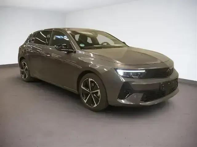 Gebraucht Opel Astra 131 PS (96 kW) 2024 Grau Kleinwagen