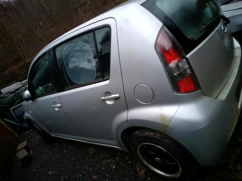 Gebraucht Daihatsu Sirion 2009 Silber Kleinwagen