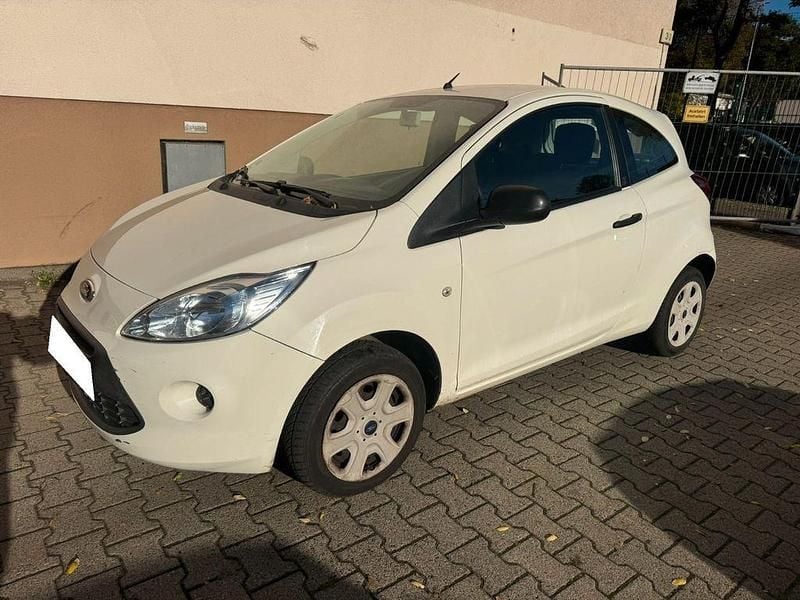Gebraucht Ford Ka Ambiente 69 PS (50 kW) 2013 Weiß Kleinwagen