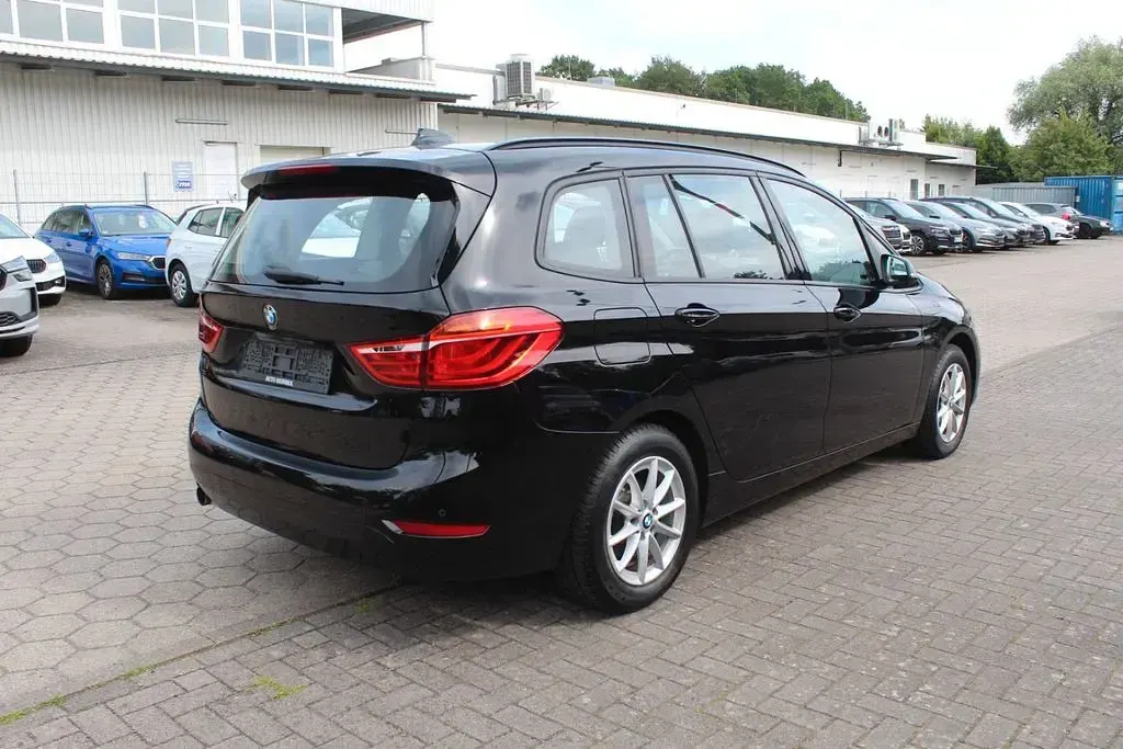 Gebraucht BMW 218 Gran Tourer 136 PS (100 kW) 2016 Schwarz Van / Kleinbus