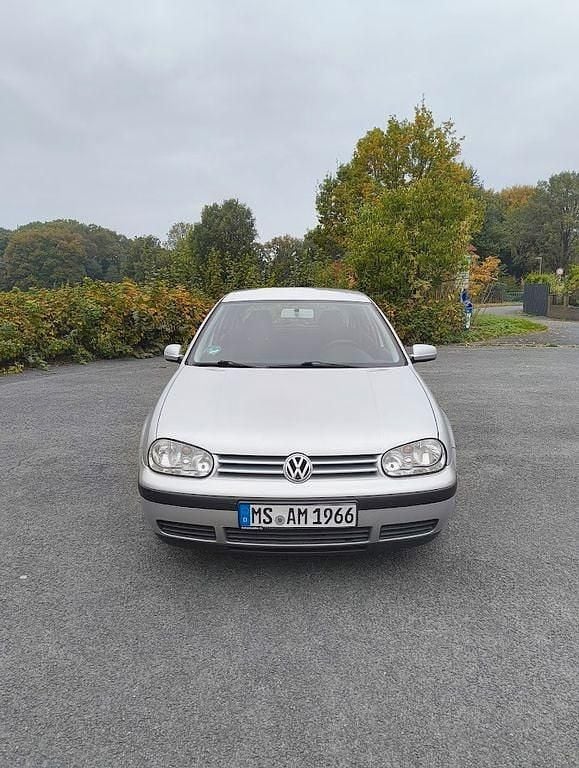 Gebraucht 2001 VW Golf Limousine | 1.400 € (Superpreis) - Bild 1/4