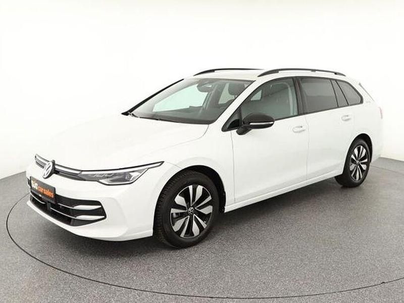 Gebraucht VW Golf VIII Goal 2025 Weiss Limousine