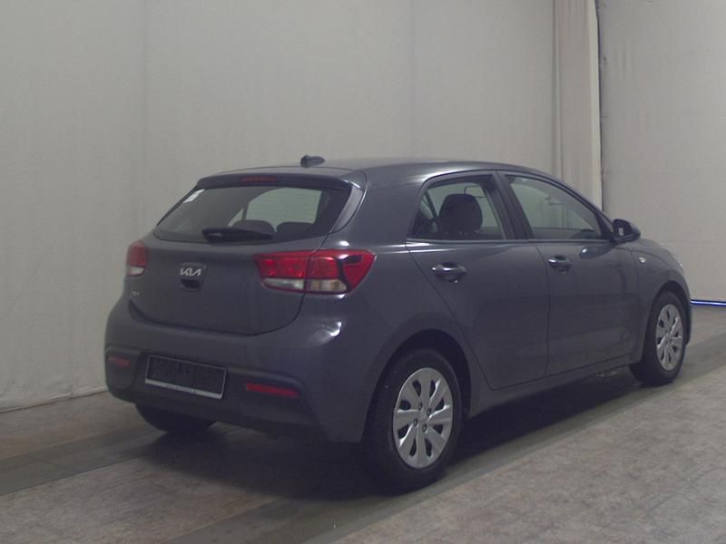 Gebraucht Kia Rio 84 PS (61 kW) 2023 Grau Limousine
