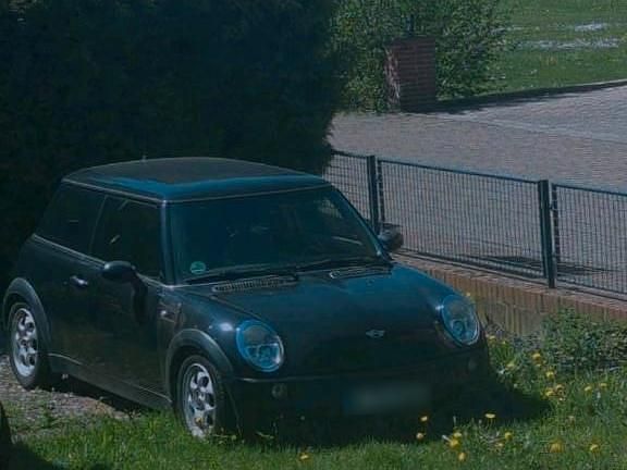 Gebraucht Mini ONE 115 PS (84 kW) 2002 Schwarz Kleinwagen