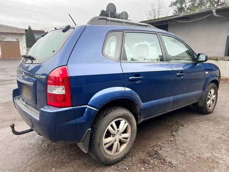 Gebraucht Hyundai Tucson 141 PS (103 kW) 2008 Blau SUV