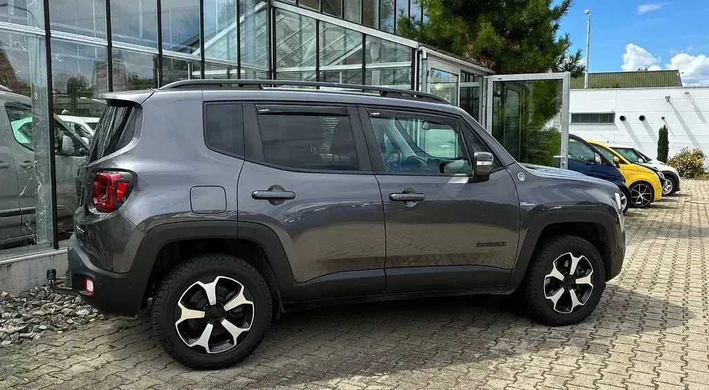 Gebraucht Jeep Renegade Trailhawk 179 PS (131 kW) 2020 Grau SUV