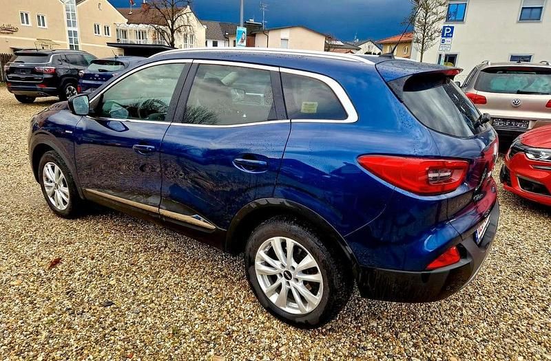 Gebraucht Renault Kadjar Bose Edition 131 PS (96 kW) 2018 Blau SUV