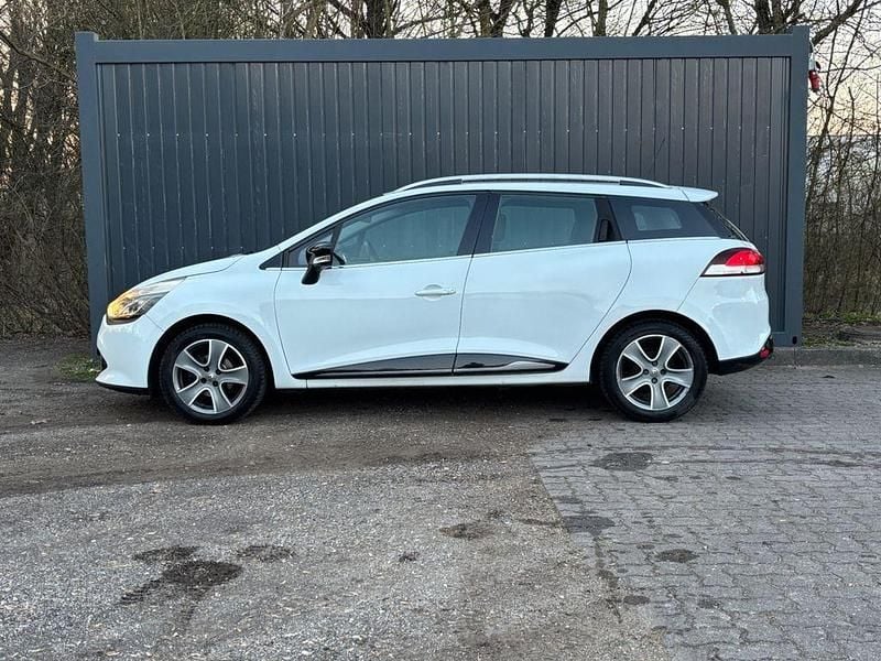 Gebraucht Renault Clio IV 90 PS (66 kW) 2015 Weiß Limousine