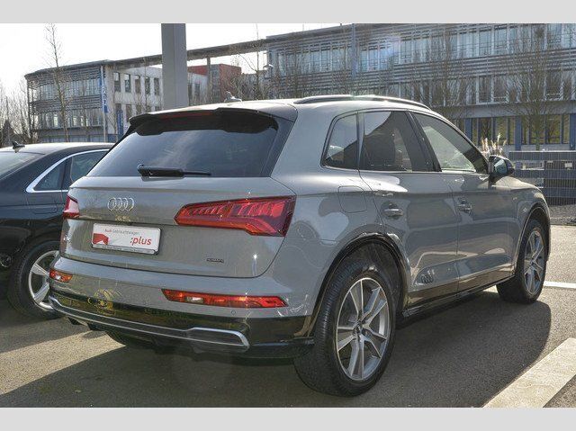 Gebraucht Audi Q5 S-Line 231 PS (169 kW) 2020 Grau SUV