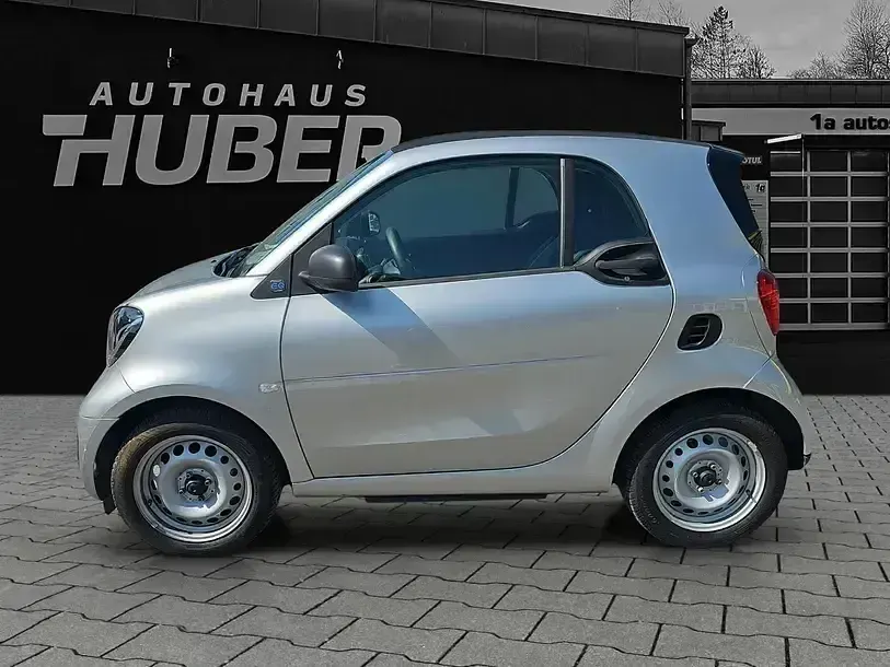 Gebraucht Smart ForTwo Electric Drive 60 kW (82 PS) 2021 Silber Kleinwagen