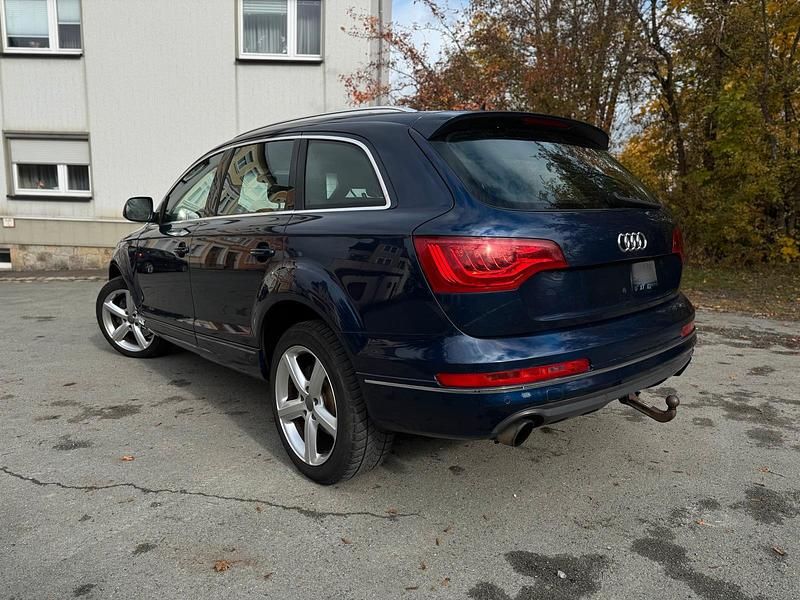 Blau Gebraucht 2011 Audi Q7 S-Line SUV | 12.600 € (Superpreis) - Bild 1/4