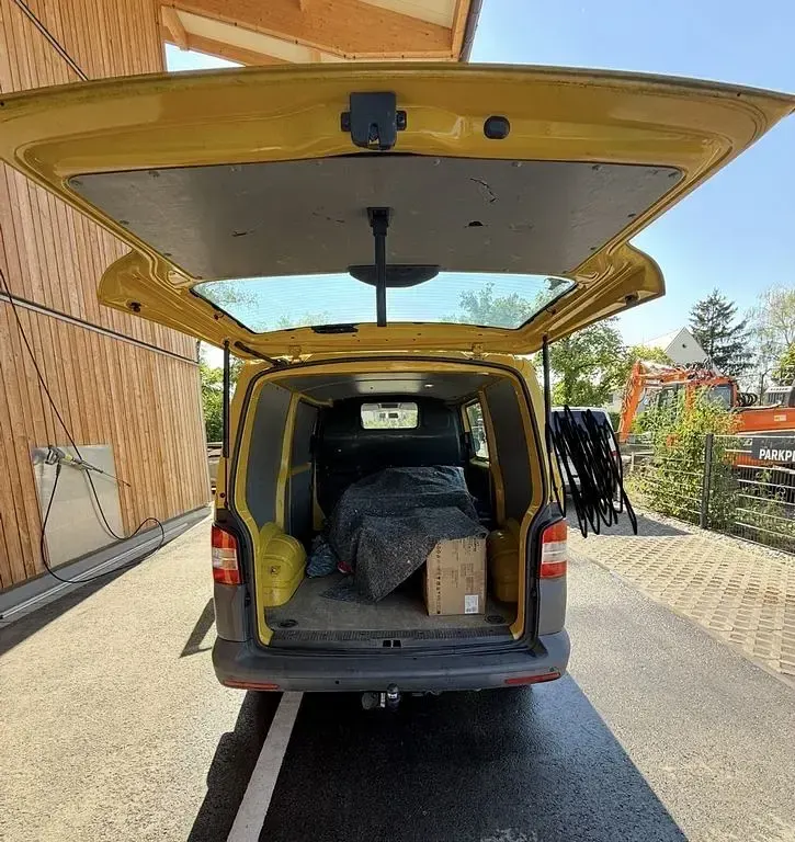 Gebraucht VW T5 84 PS (61 kW) 2012 Gelb Van