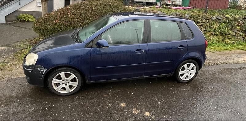 Blau Gebraucht 2006 VW Polo Kleinwagen | 700 € (Guter Preis) - Bild 1/4