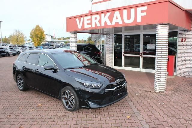 (1k) zilinaschwarz met. Gebraucht 2022 Kia Ceed Sportswagon Platinum Kombi | 25.490 € (Etwas zu teuer) - Bild 1/4