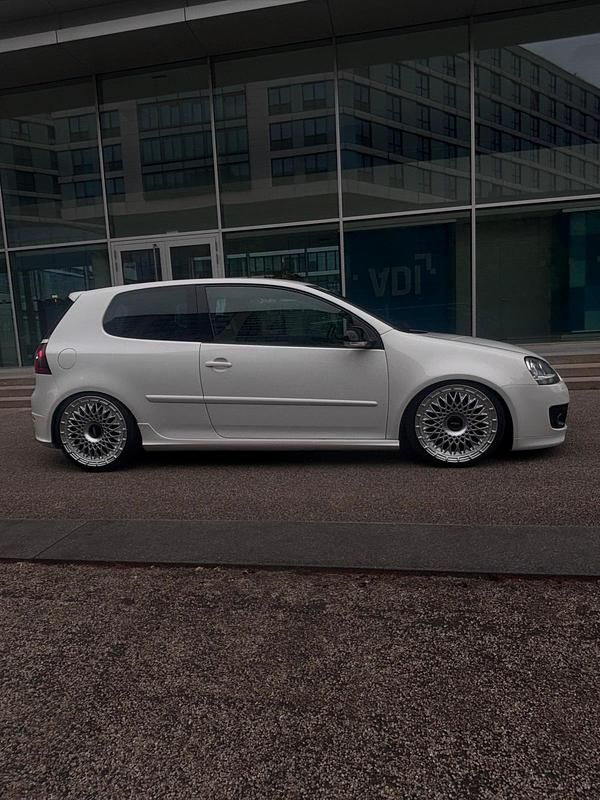 Gebraucht VW Golf V Edition 360 PS (264 kW) 2008 Weiß Kleinwagen