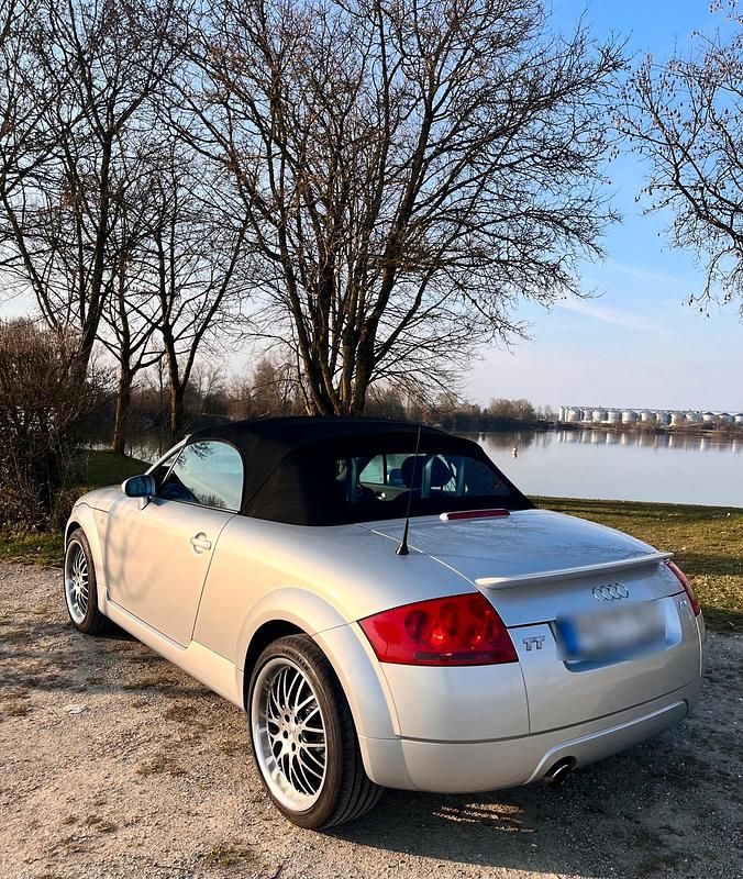 Gebraucht Audi TT Roadster 180 PS (132 kW) 2000 Silber Cabrio