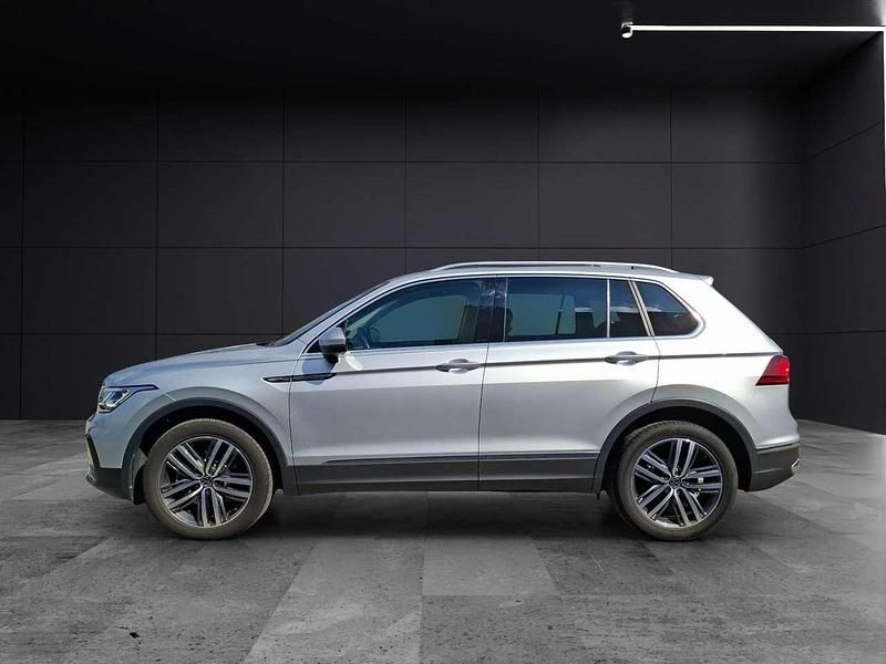 Gebraucht VW Tiguan Elegance 190 PS (139 kW) 2022 Reflexsilber metallic SUV