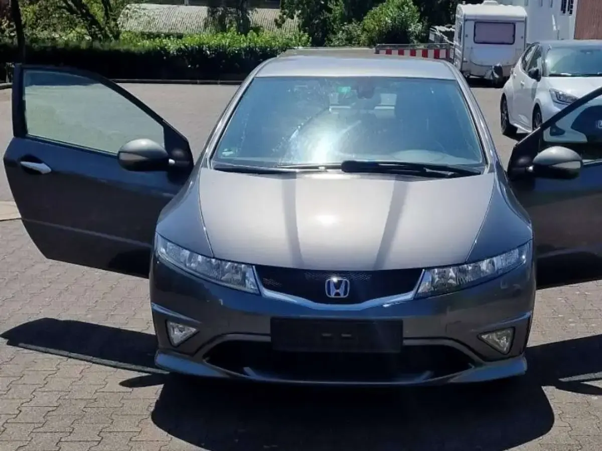 Gebraucht Honda Civic Type S 99 PS (72 kW) 2011 Polished metal m. Kleinwagen